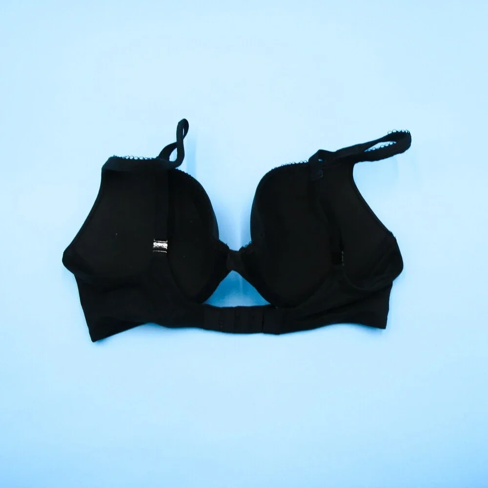Victorias Secret Bra 32D Fringe Accent Bow Underwired Lined Black‎ 32 D New